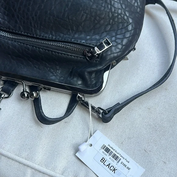 NWT Studded Skull Black Bag - Picture 9 of 11